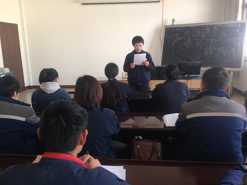 1545207968204874.jpg 12.19鲁泰化学聚氯乙烯车间开展“学事故、谈感想”宣讲活动1.jpg