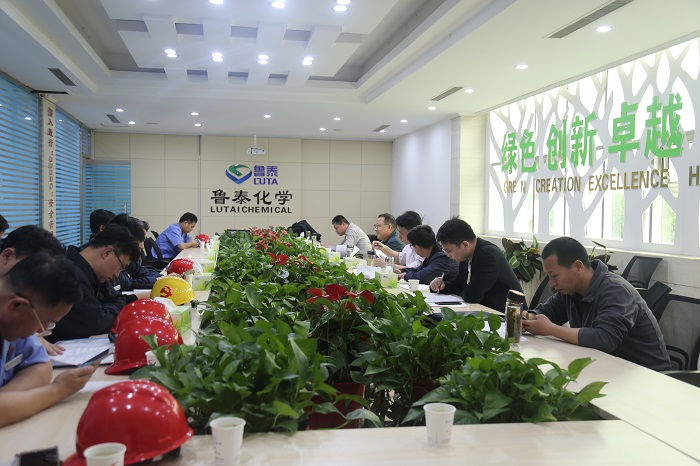 集团公司领导到鲁泰化学进行安全大检查 DOC 文档1.JPG