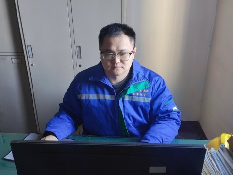 先进工作者 段柯
