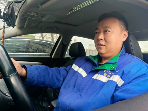 先进工作者  李壮