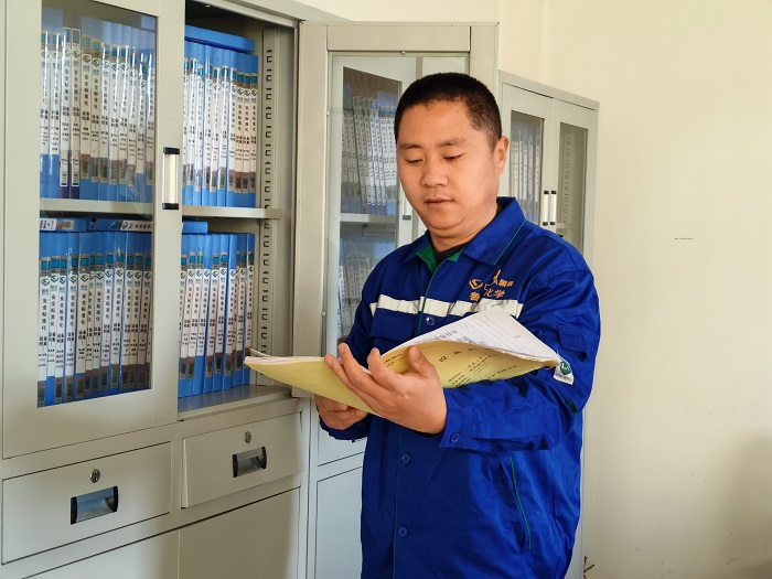 高栋.jpg