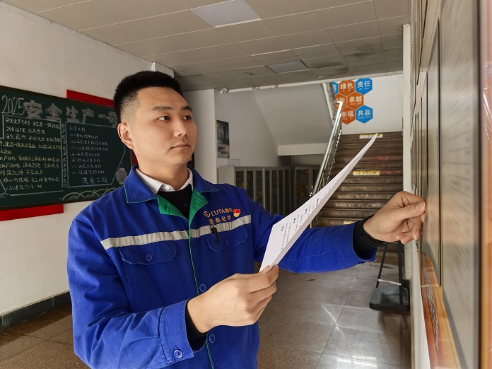梁坤.jpg